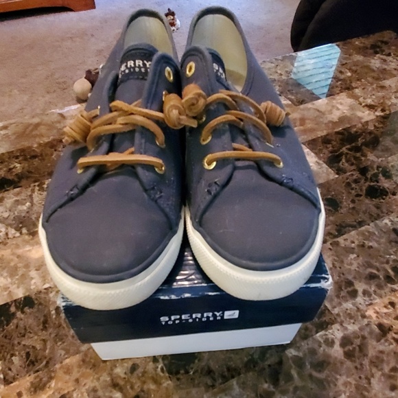 Sperry Shoes - Euc Sperrys
